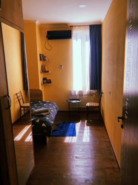Home Away Home In Heart Of Tbilisi Buitenkant foto